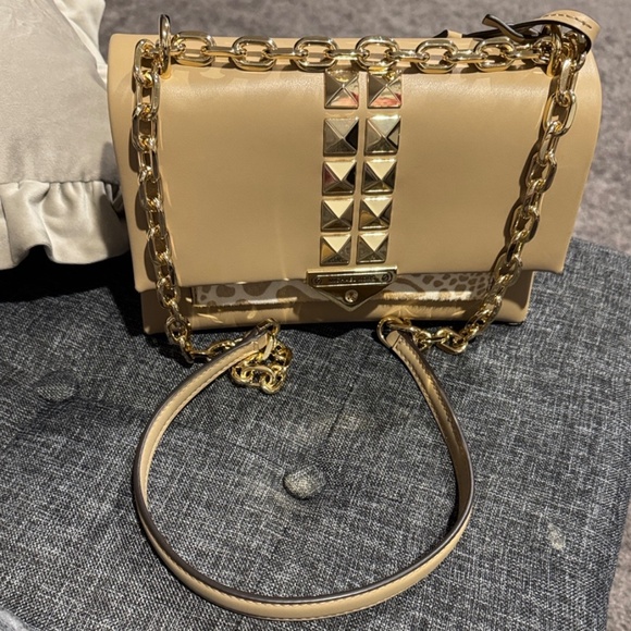 Michael Kors Whitney studded large bag - Black|30F9GWHL3L001 Michael Kors Whitney Studded Flap Crossbody Bag